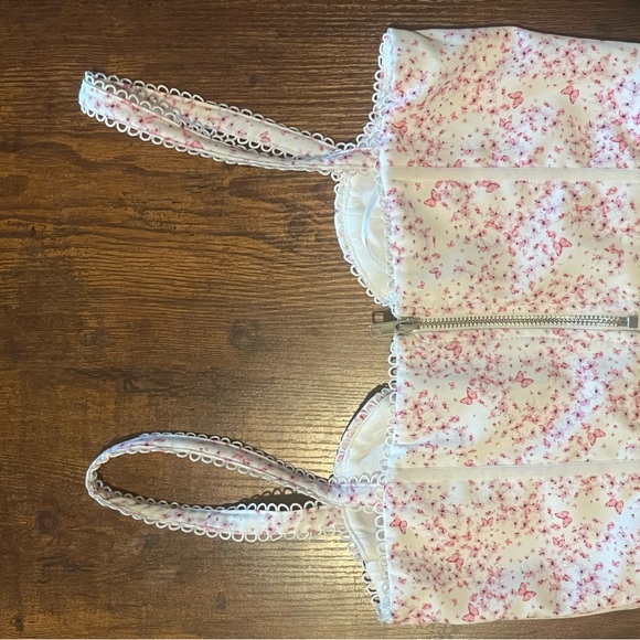 White Fox Boutique Pink Floral Crop Top - Picture 5 of 5